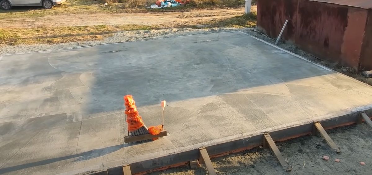 Установка утепленной шведской плиты для мастерской — фото 3