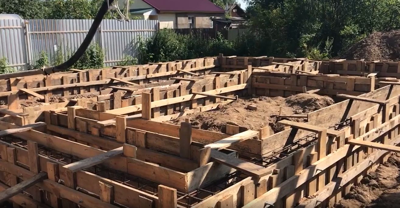 Мелокзаглубленный ленточный фундамент для загородного древянного дома — фото 4